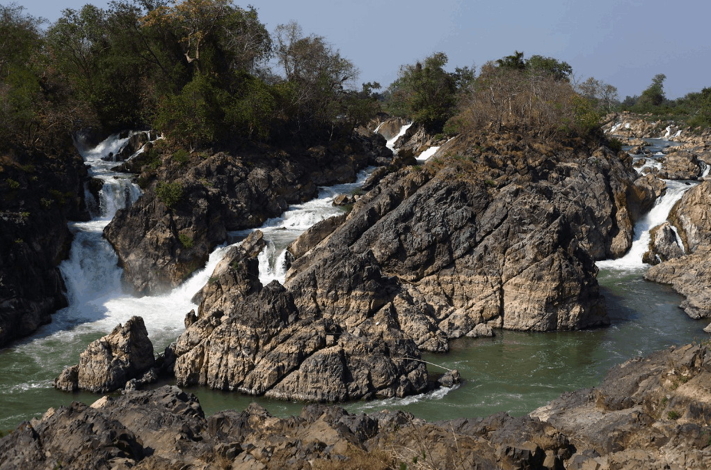 Si Phan Don, Laos, 11500, not 17 million years old.